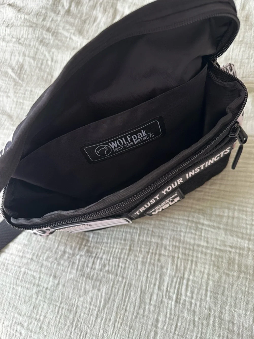 WOLFPAK animal print fanny pack - Picture 3 of 5